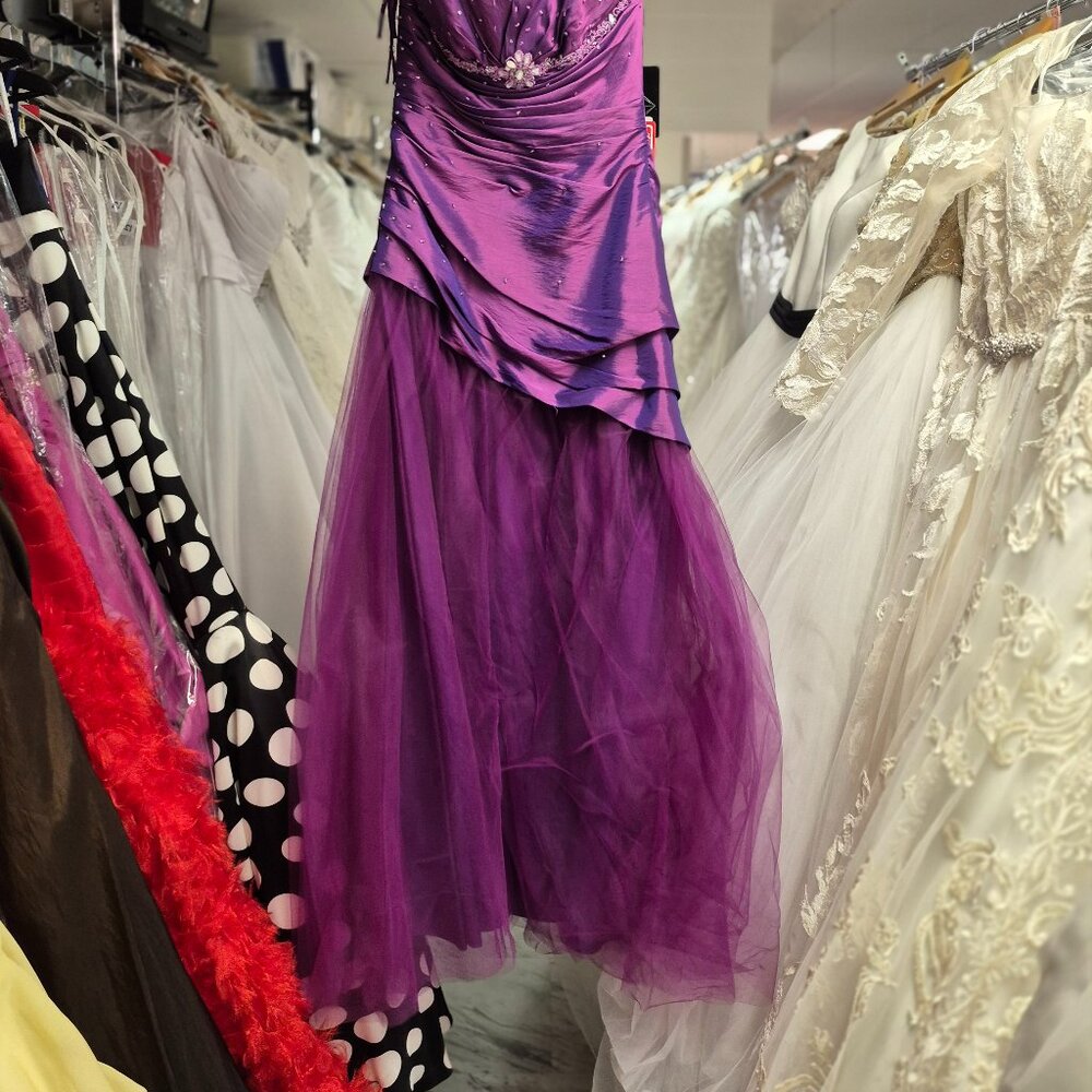 Formal Dress - Picture 2 of 2